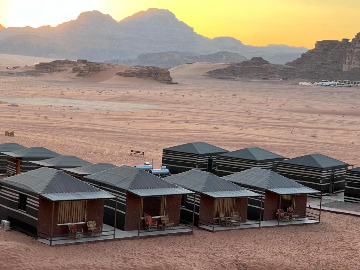 Wadi Rum Eagle Luxury Camp Exterior foto