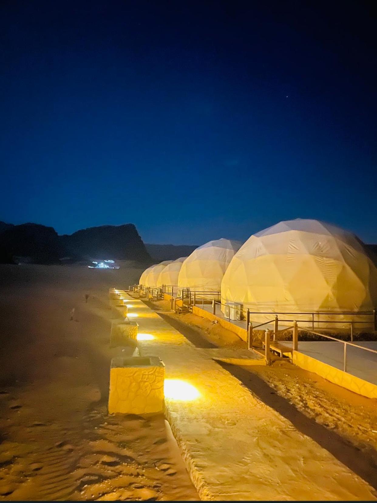Wadi Rum Eagle Luxury Camp Exterior foto